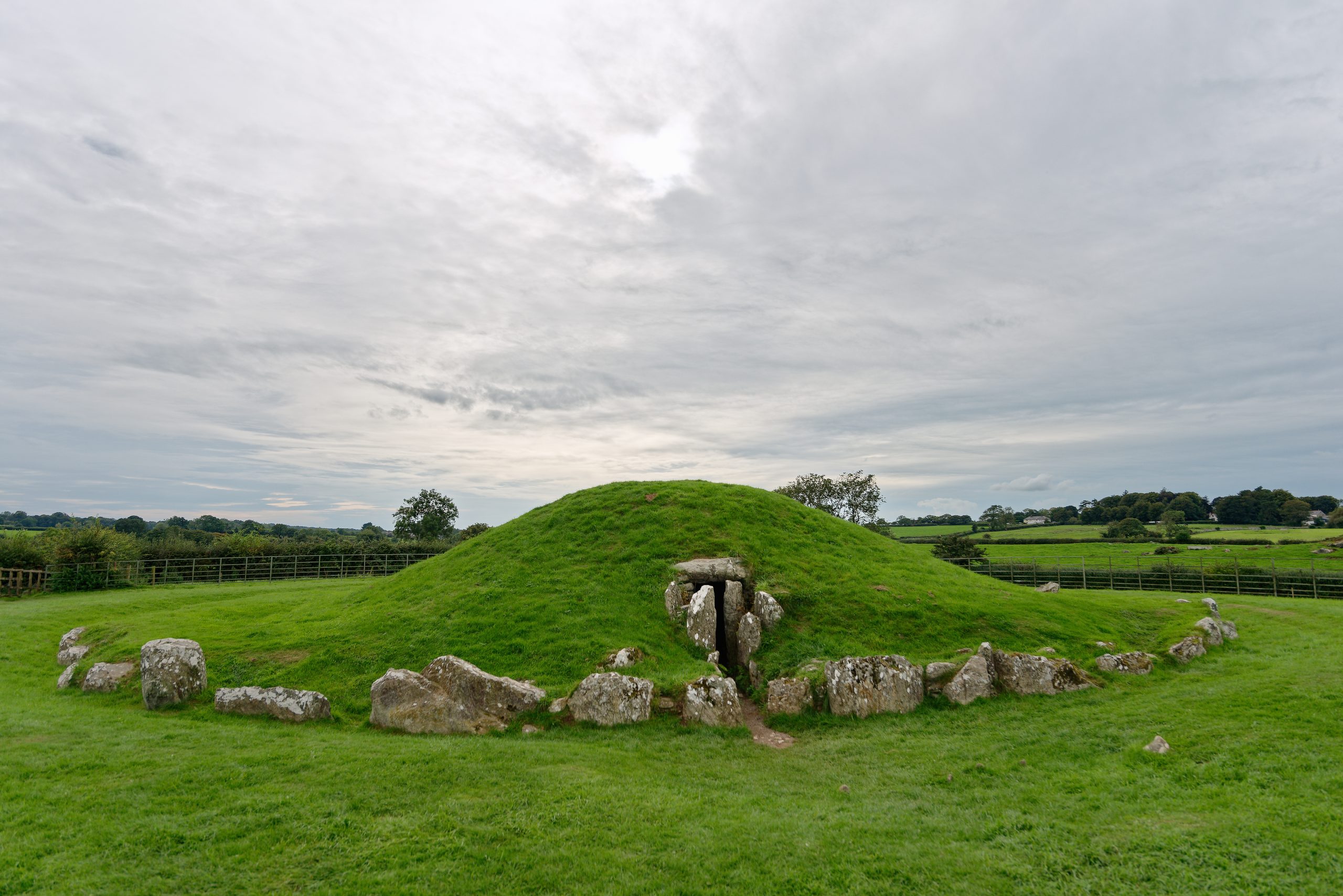 bryn Celli Ddu
